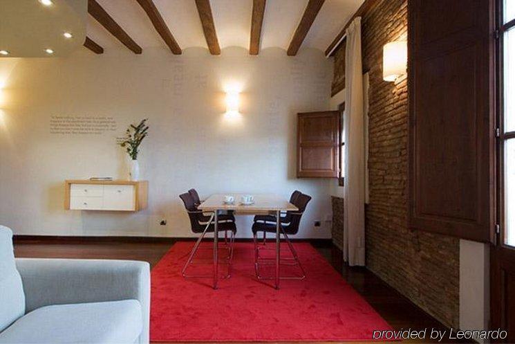 Apartamentos La Casa De Les Lletres บาร์เซโลนา ห้อง รูปภาพ